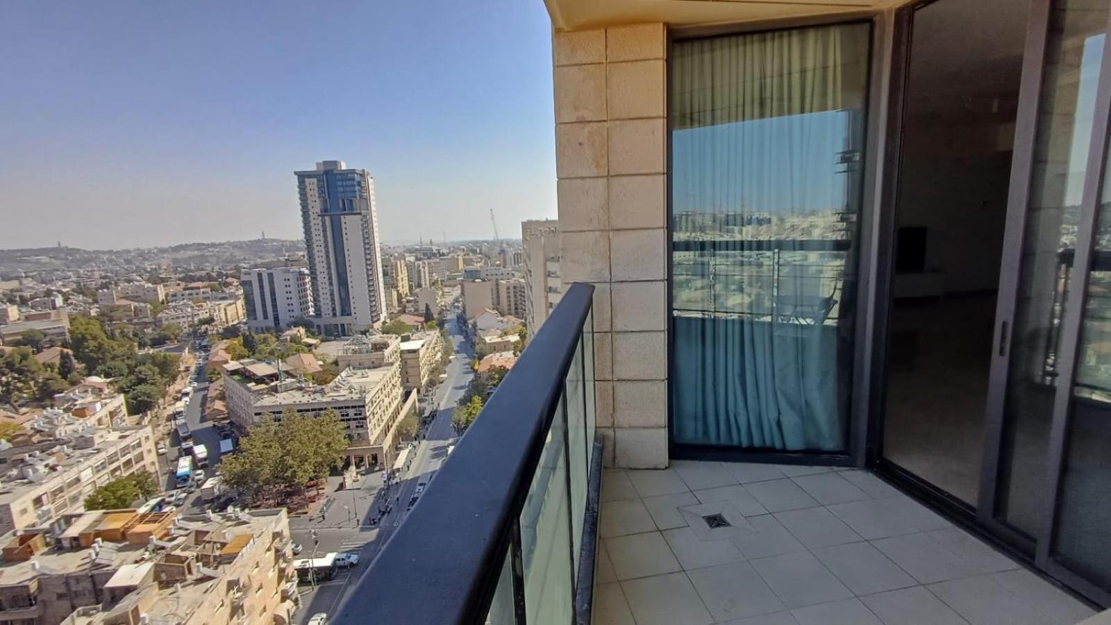 Jtower Royal Suites - Alefimmoed Jérusalem Extérieur photo